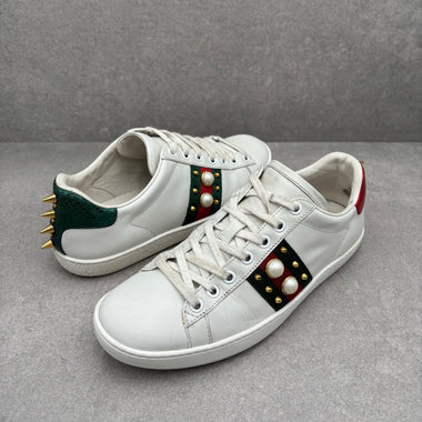 Ace Studded White, Pearls