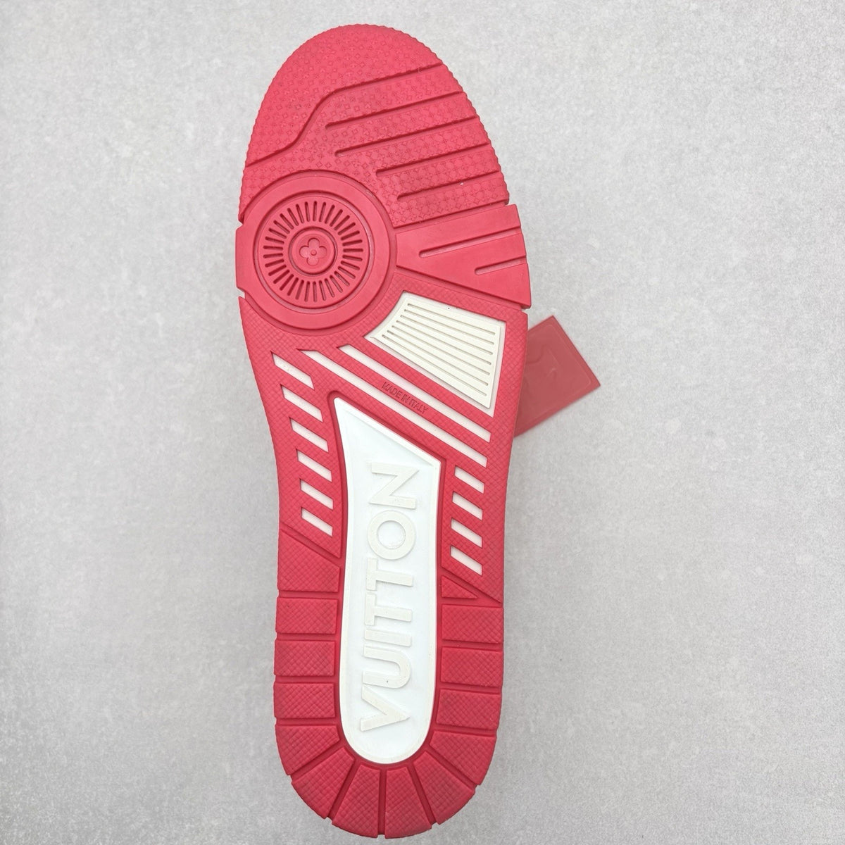 Trainer Red White — photo 13