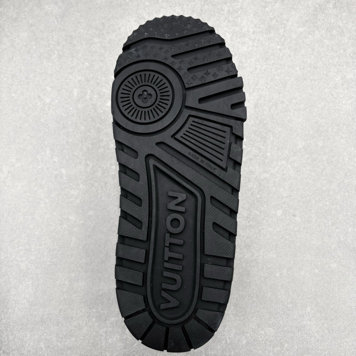 Alligator Print Maxi Sneaker Black — photo 13