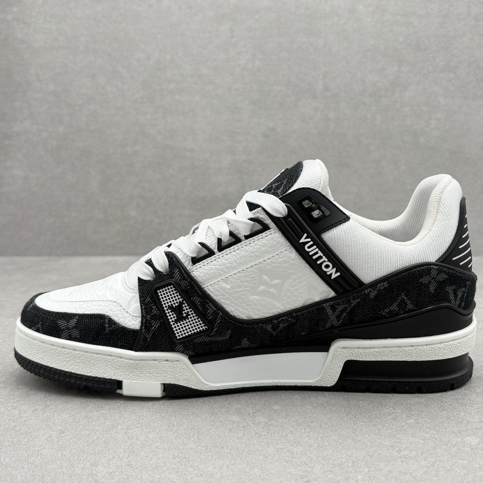 Louis Vuitton Trainer ' White Black ' | Size 6.5 LV (7.5-8 US)