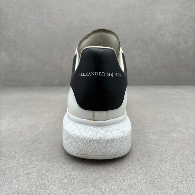 Oversized Studded White Black — photo 9