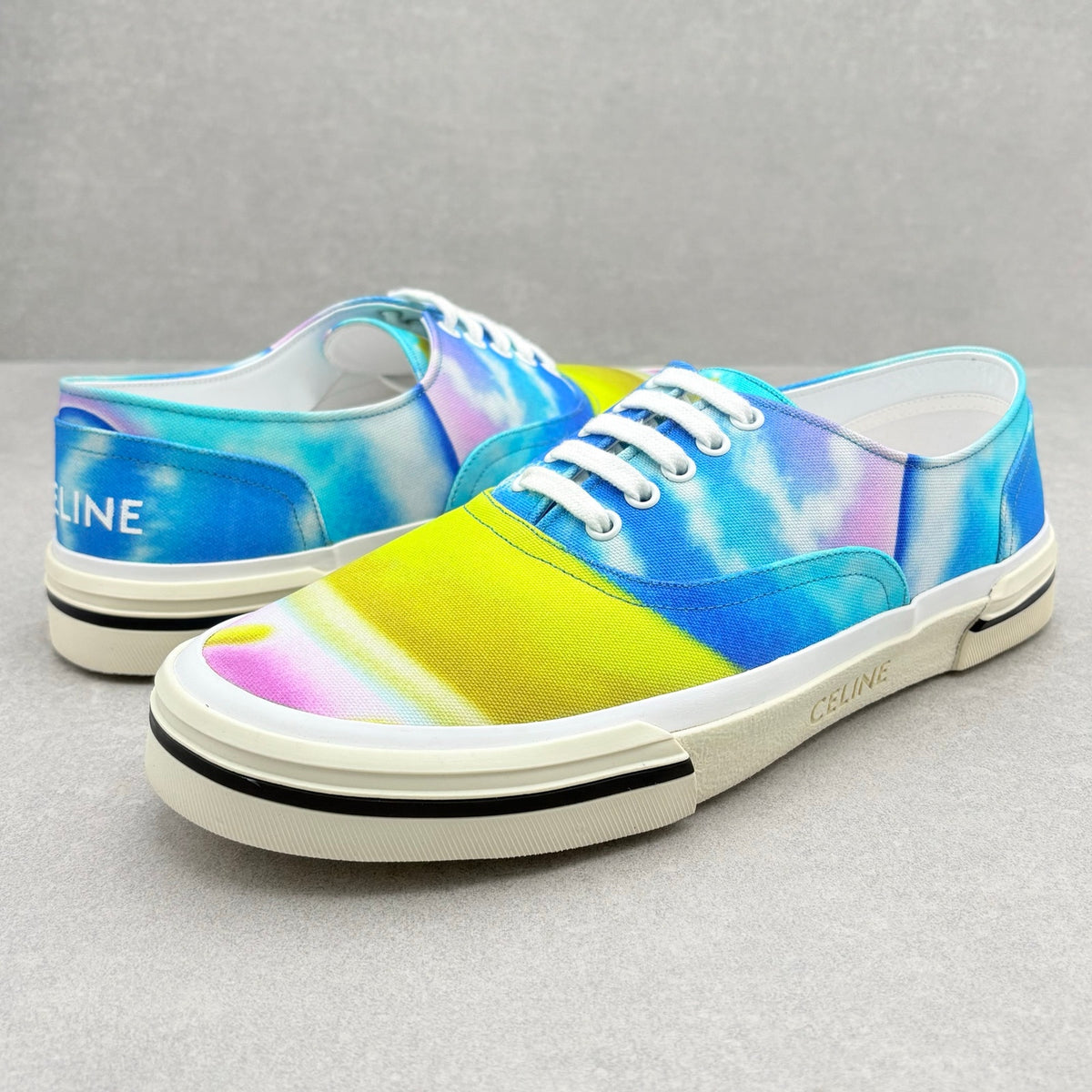 Canvas Low Top Sneaker Tie Dye