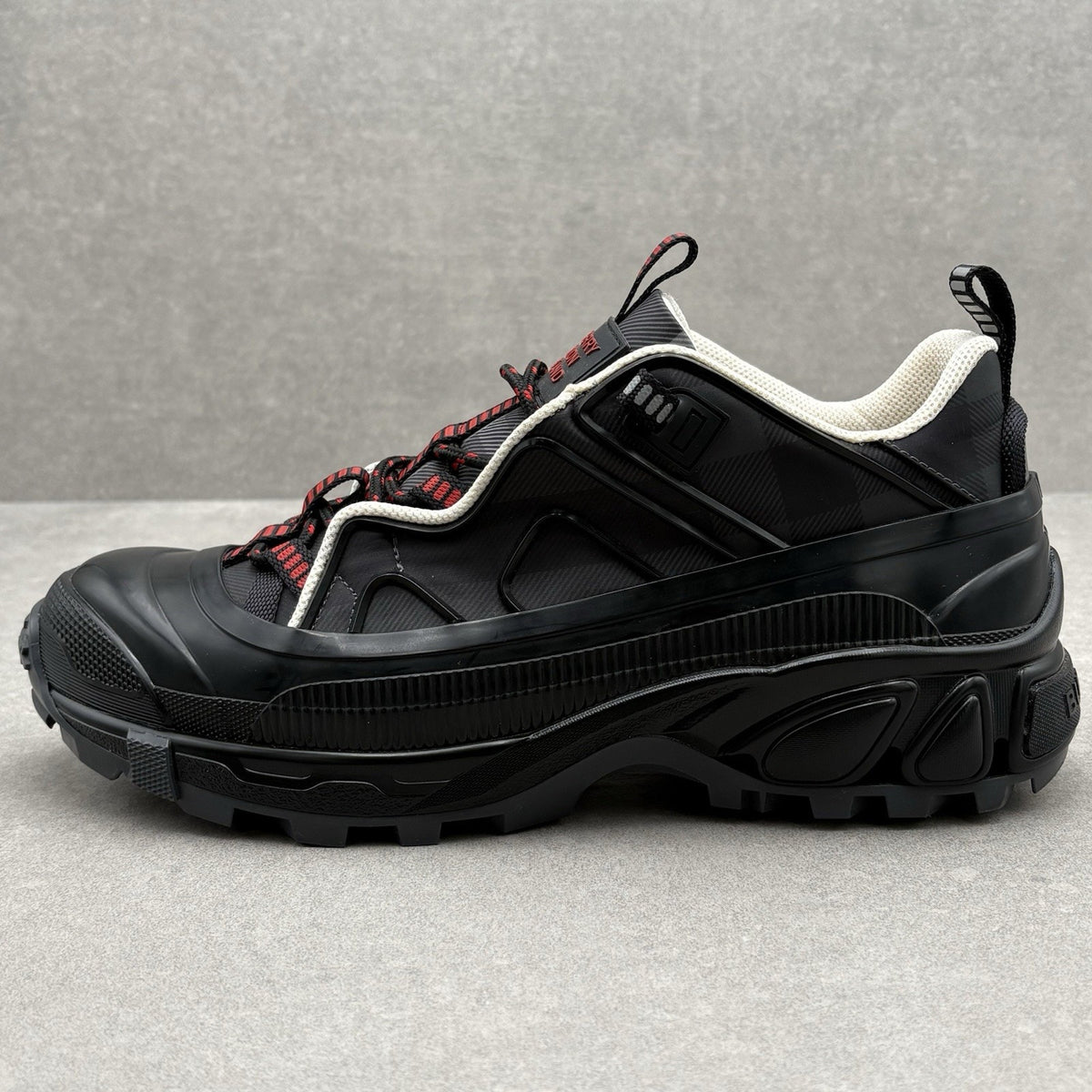 Arthur Check Sneaker 'Black Red' — photo 8