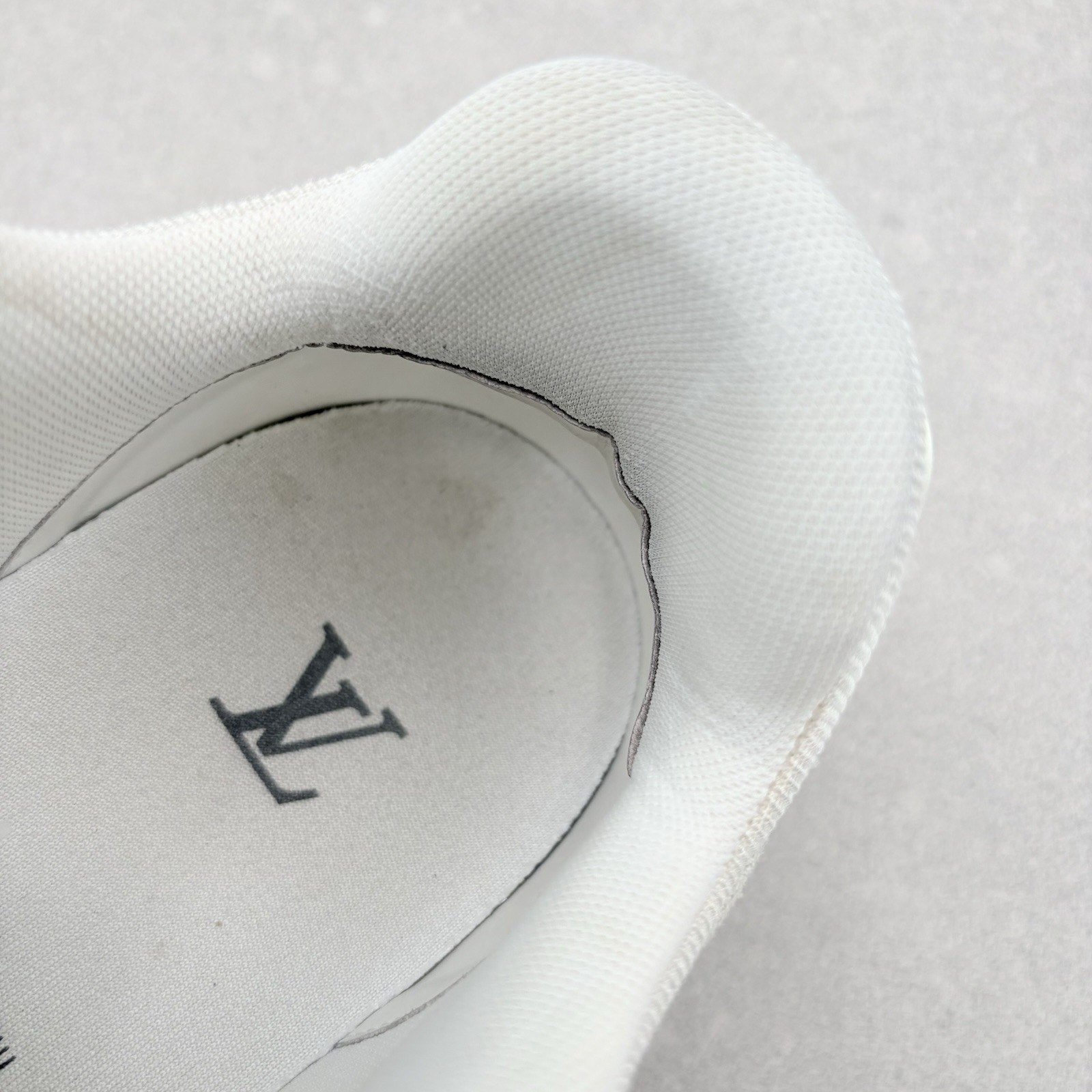 Louis Vuitton Trainer Denim ' Beige ' | Size 8.5 LV (9.5-10 US)