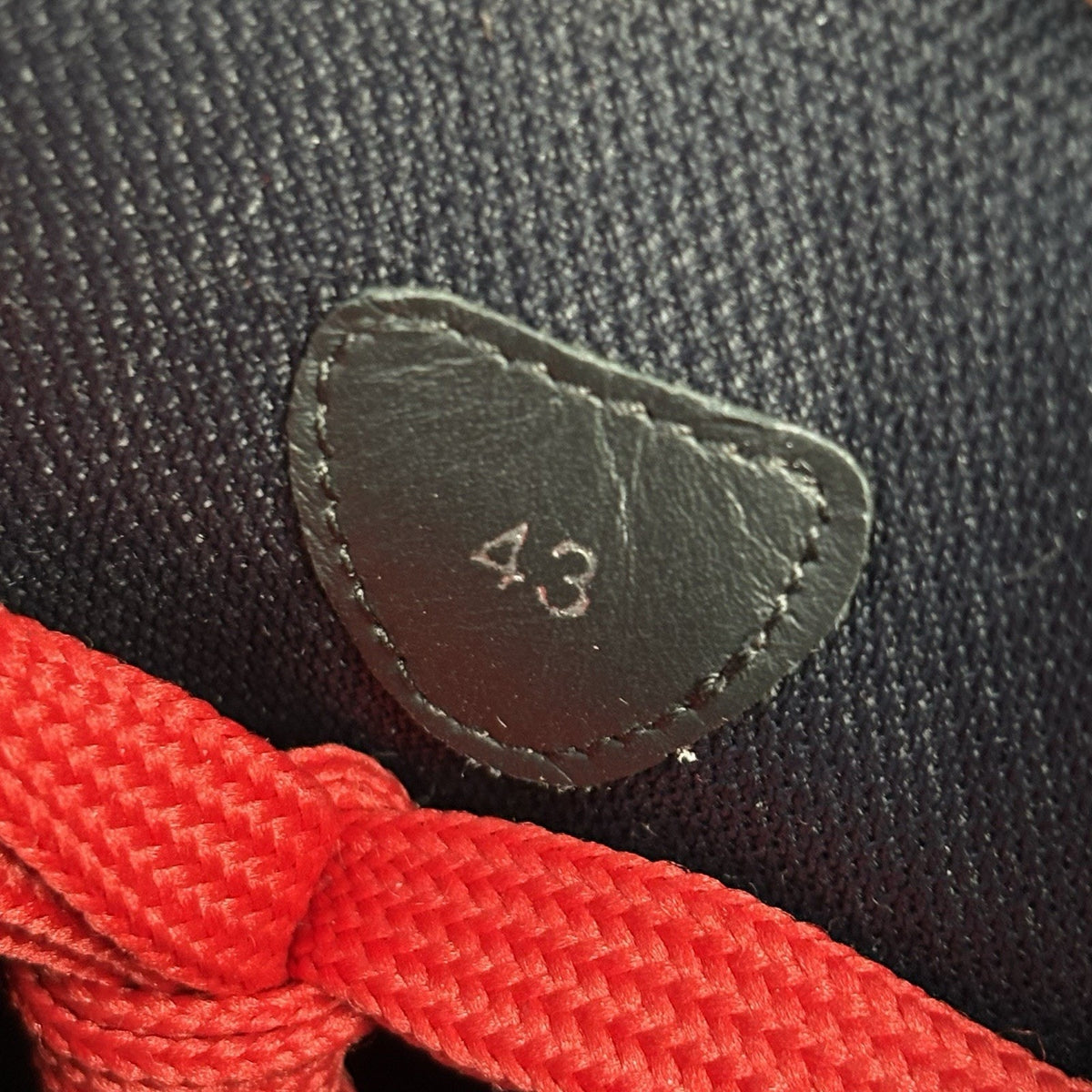 Low Spiked Black Red — photo 14