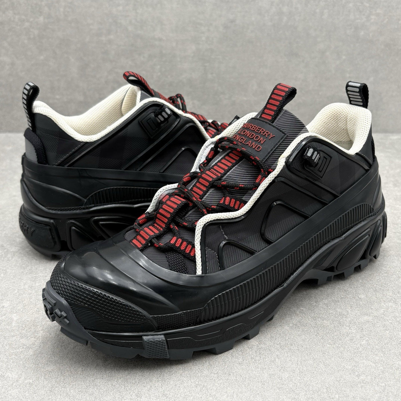 Arthur Check Sneaker 'Black Red'