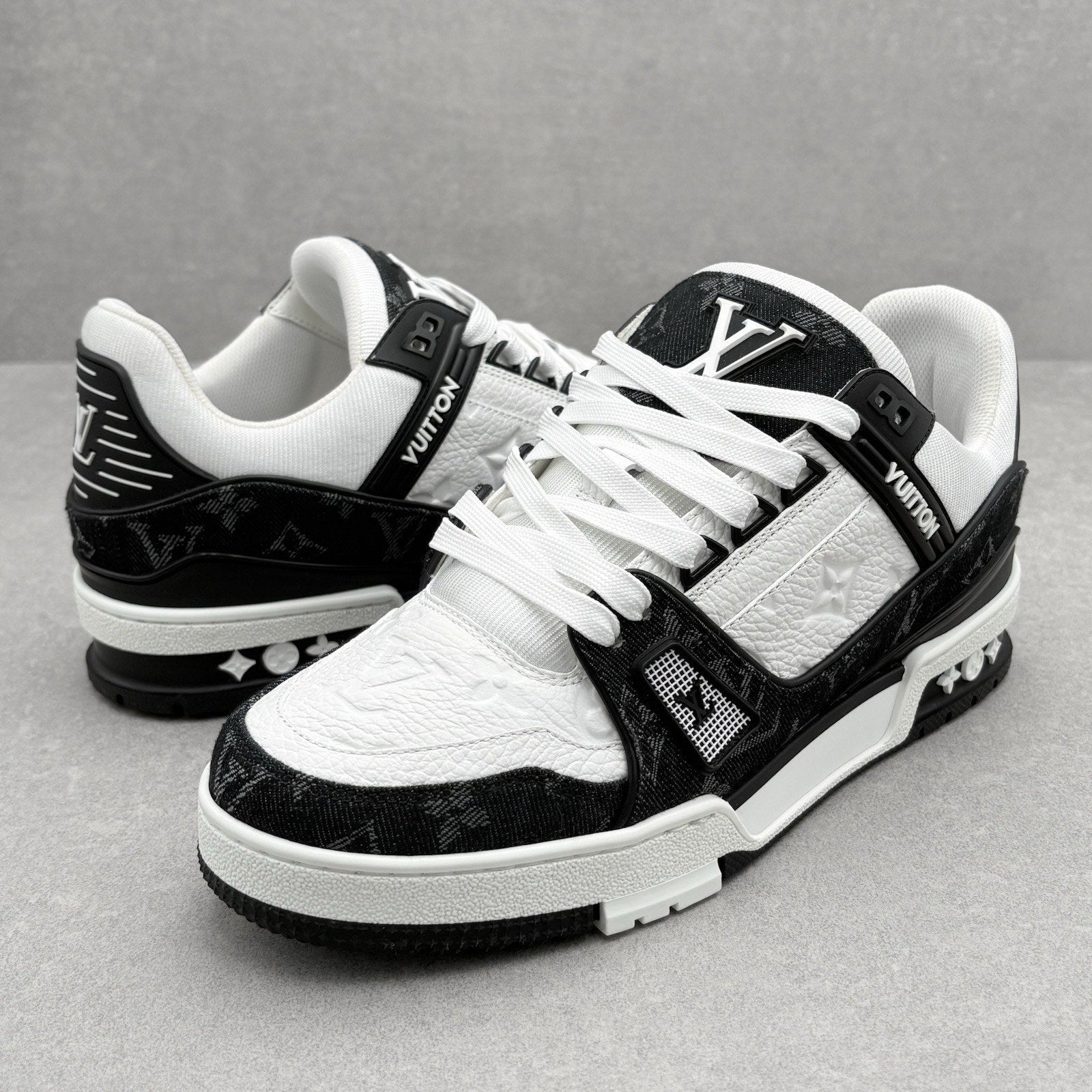 Louis Vuitton Trainer ' White Black ' | Size 6.5 LV (7.5-8 US)
