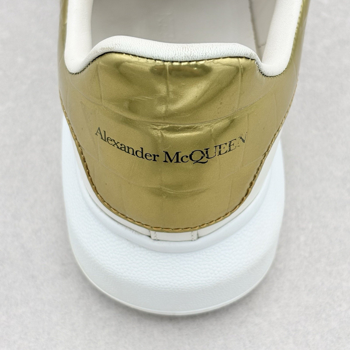 Oversized Sneaker Gold Crocodile — photo 9