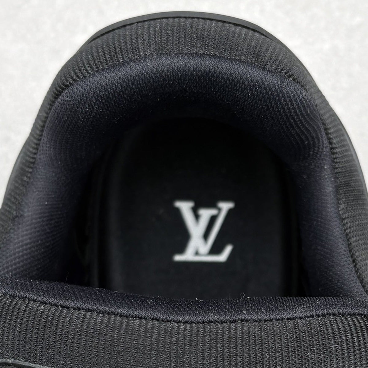 Alligator Print Maxi Sneaker Black — photo 12