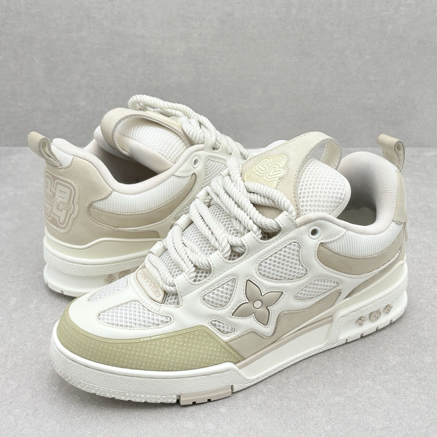Skate Beige White