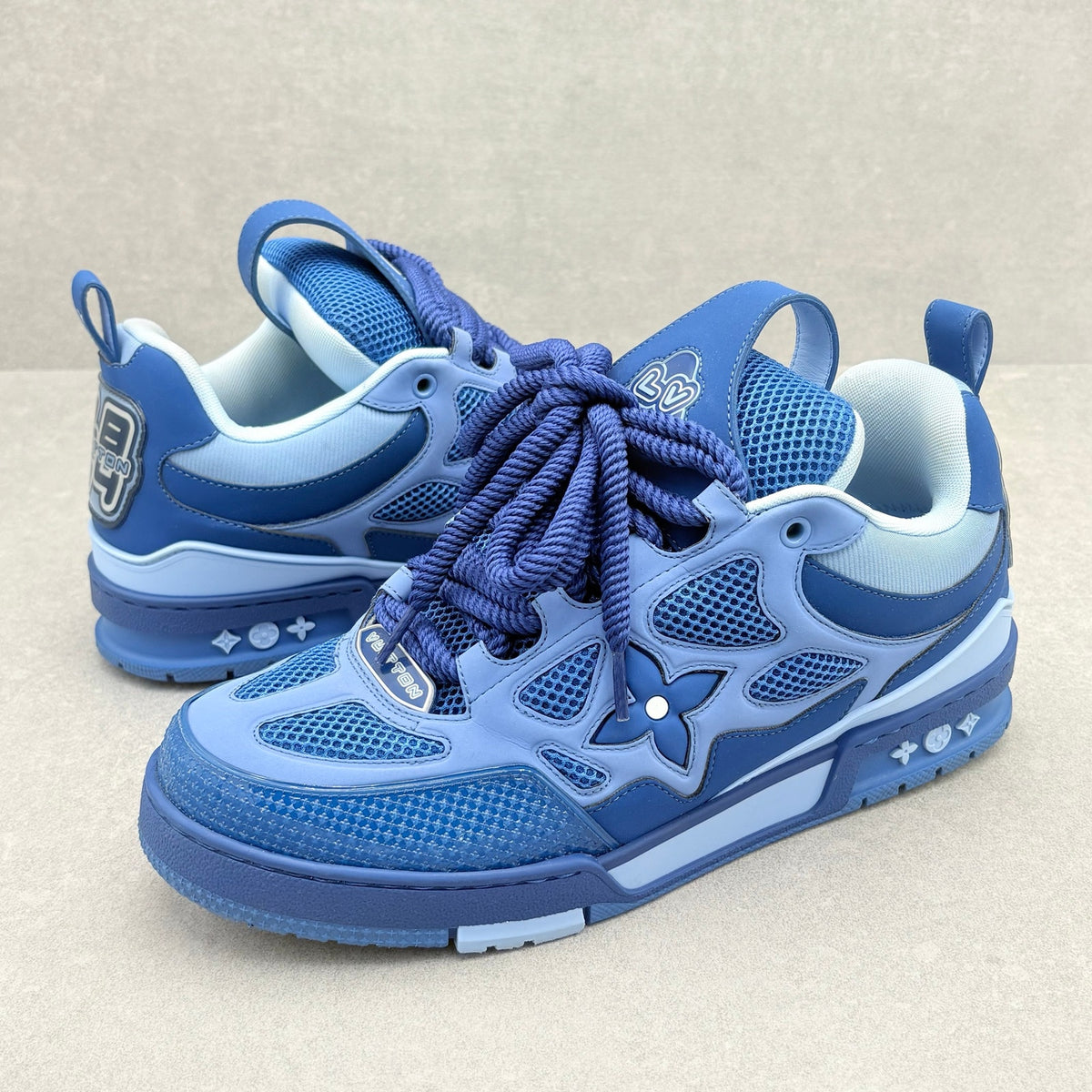 Skate Blue Light Blue