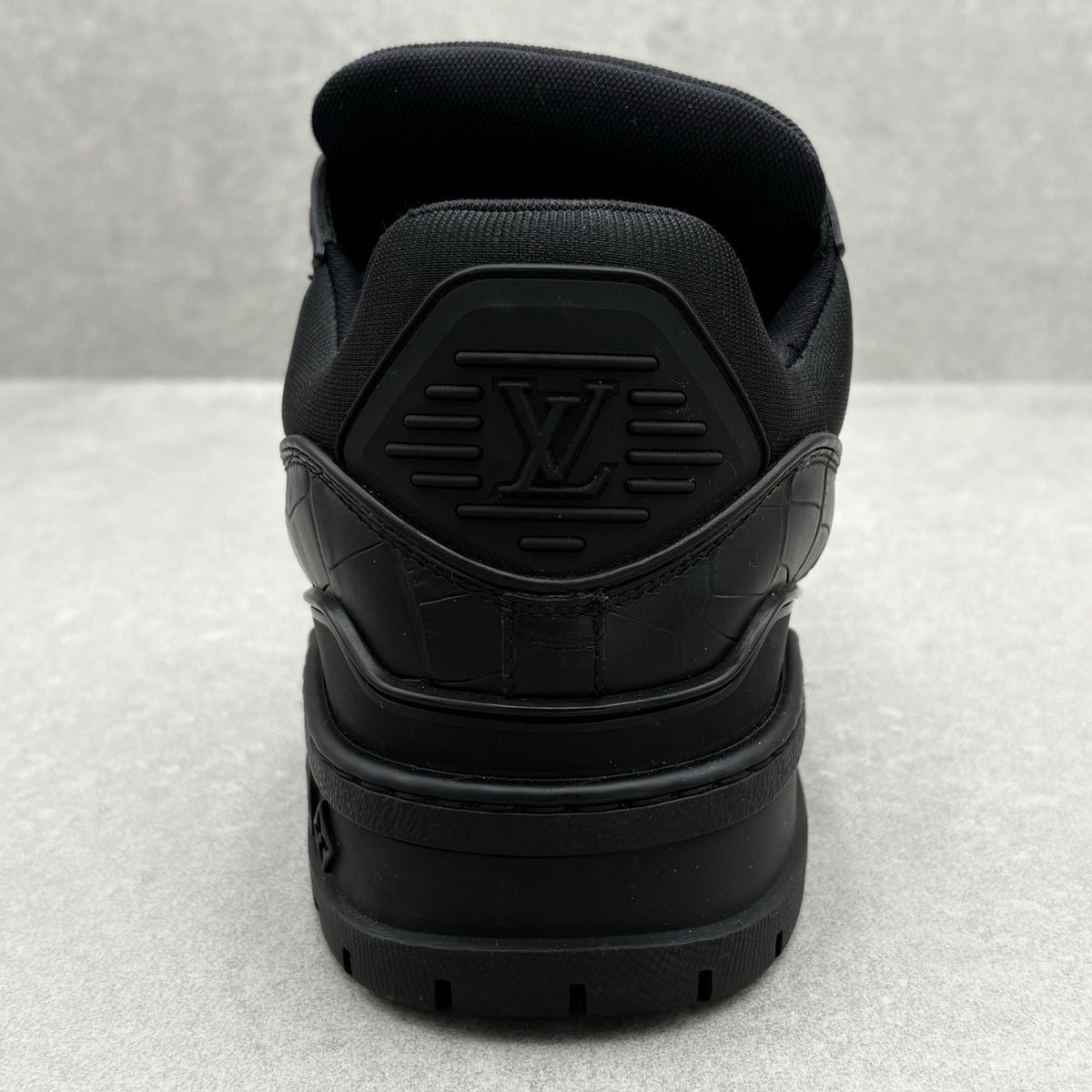 Alligator Print Maxi Sneaker Black — photo 9