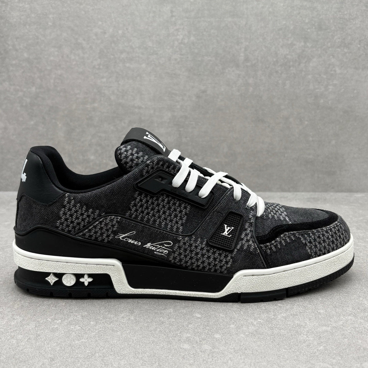 Trainer Black White — photo 2