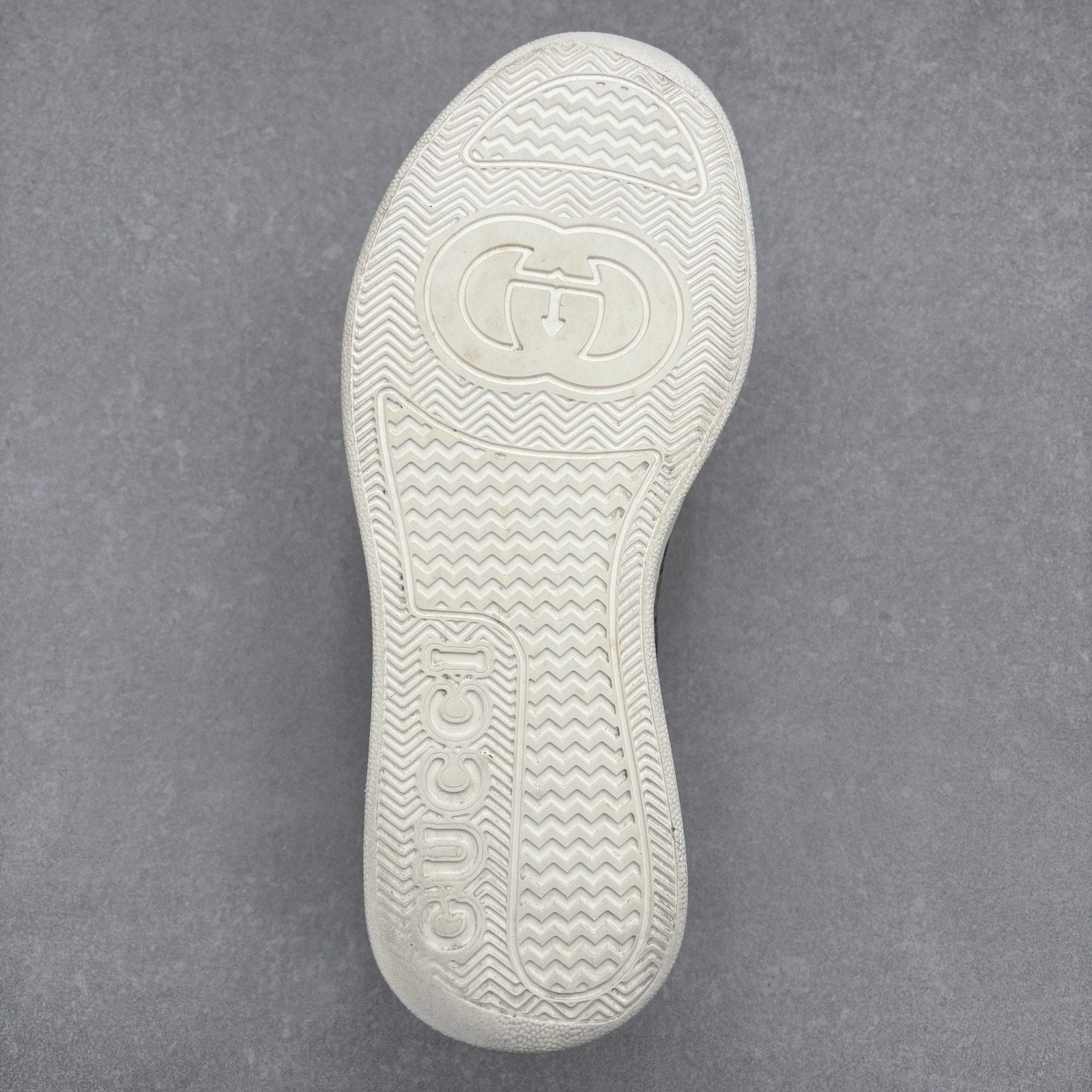 Gucci GG Supreme Sneaker ' Beige Ebony ' | Size 9.5 G (10 US)