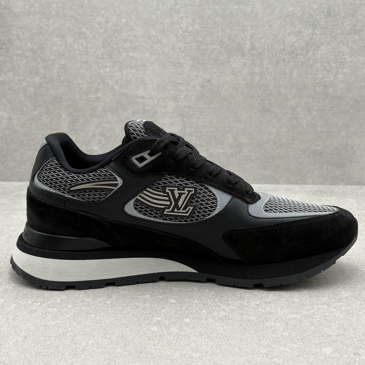 Run Away Low Black — photo 10