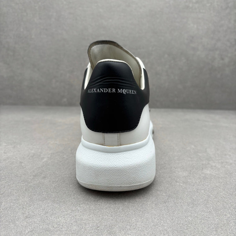 Oversized Studded White Black — photo 3