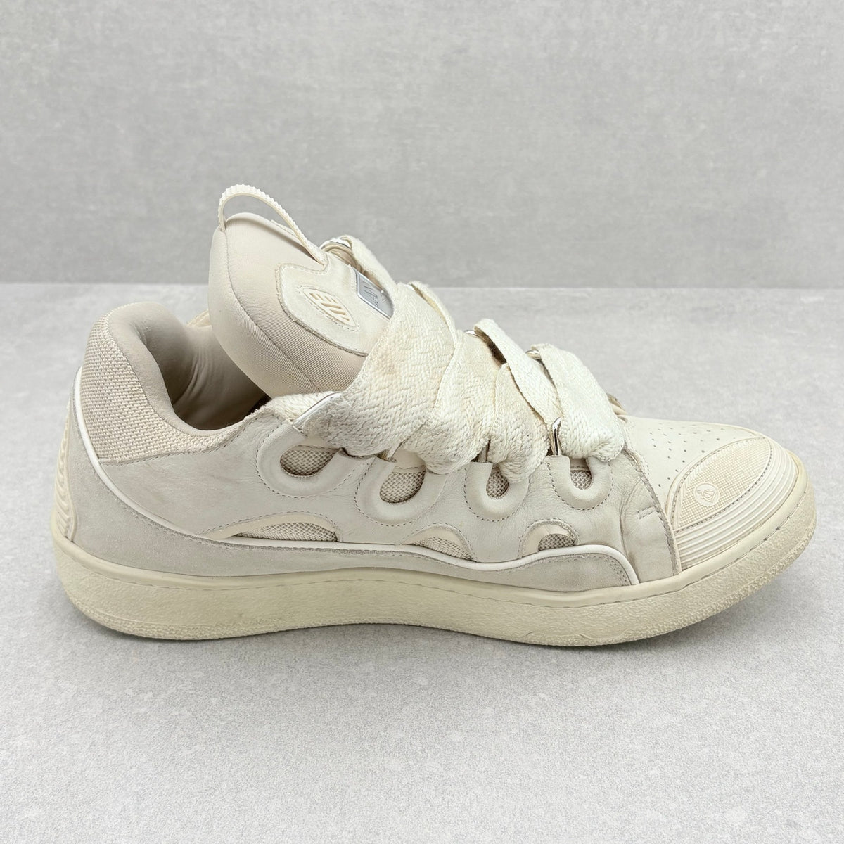 Curb Sneaker Monochrome Peach — photo 10