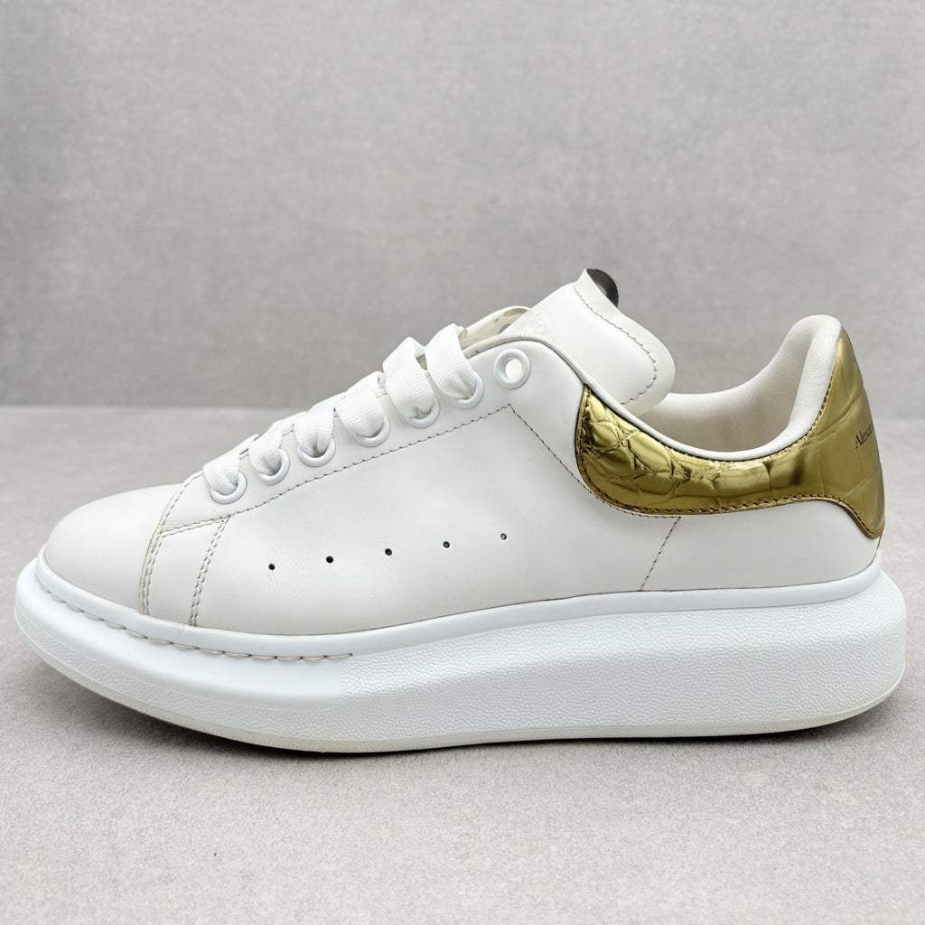 Alexander McQueen Oversized Sneaker ' Gold Crocodile ' | Size 41 (8 US)