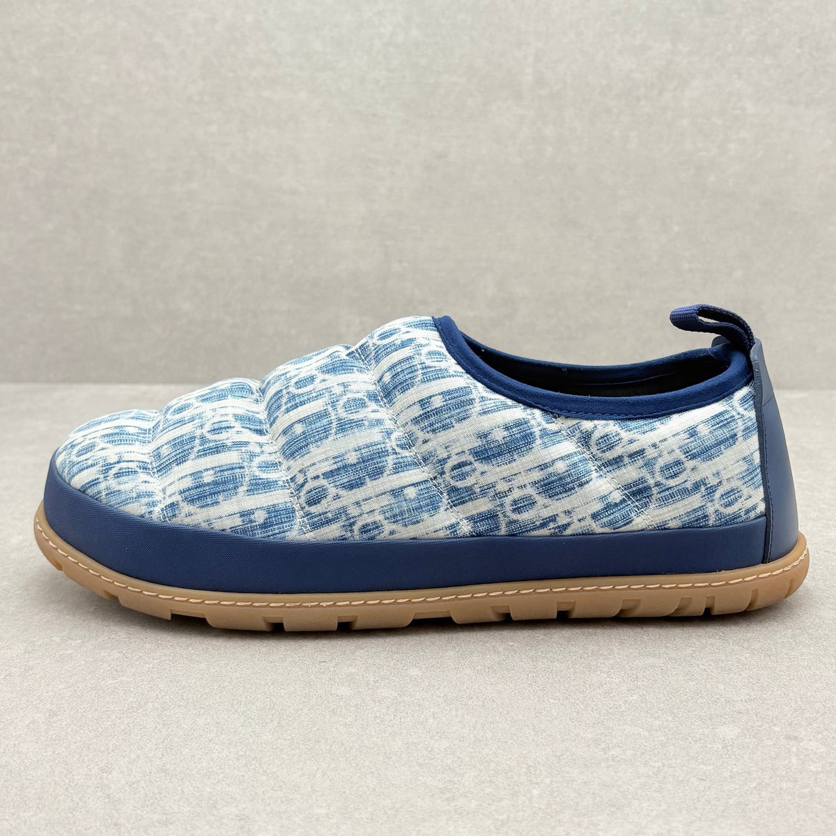 WORN ONCE! Dior Oblique Quilted Snow Puffer Slipper Blue — photo 8