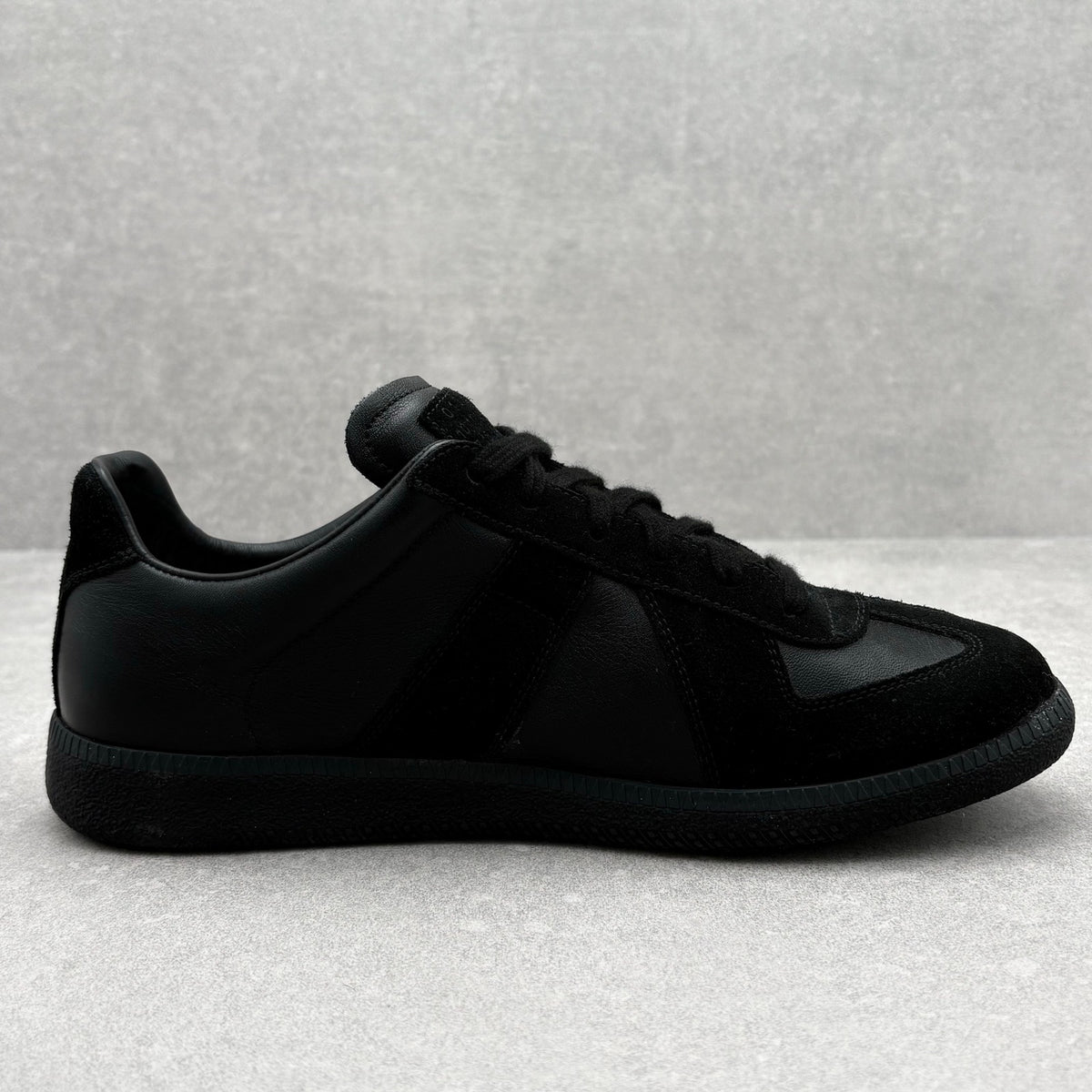 Low Black — photo 10