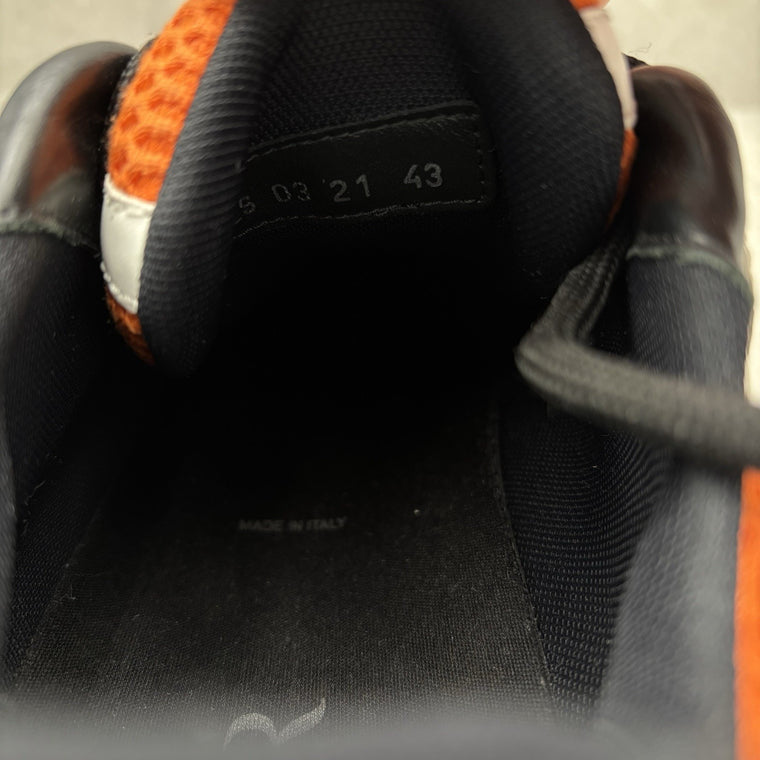 B22 White Orange — photo 14