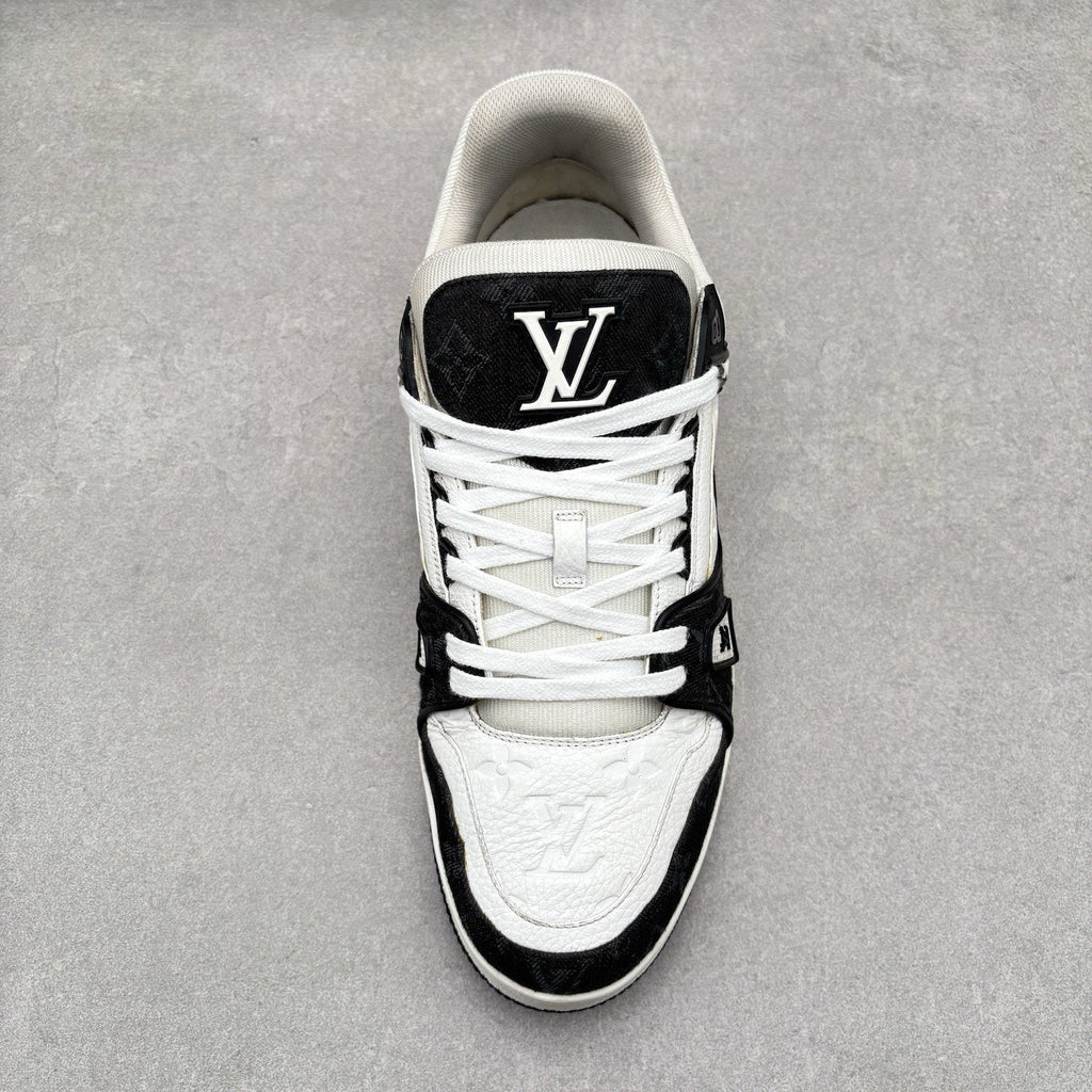 Louis Vuitton Trainer ' Black White ' | Size 9 LV (10-10.5 US)