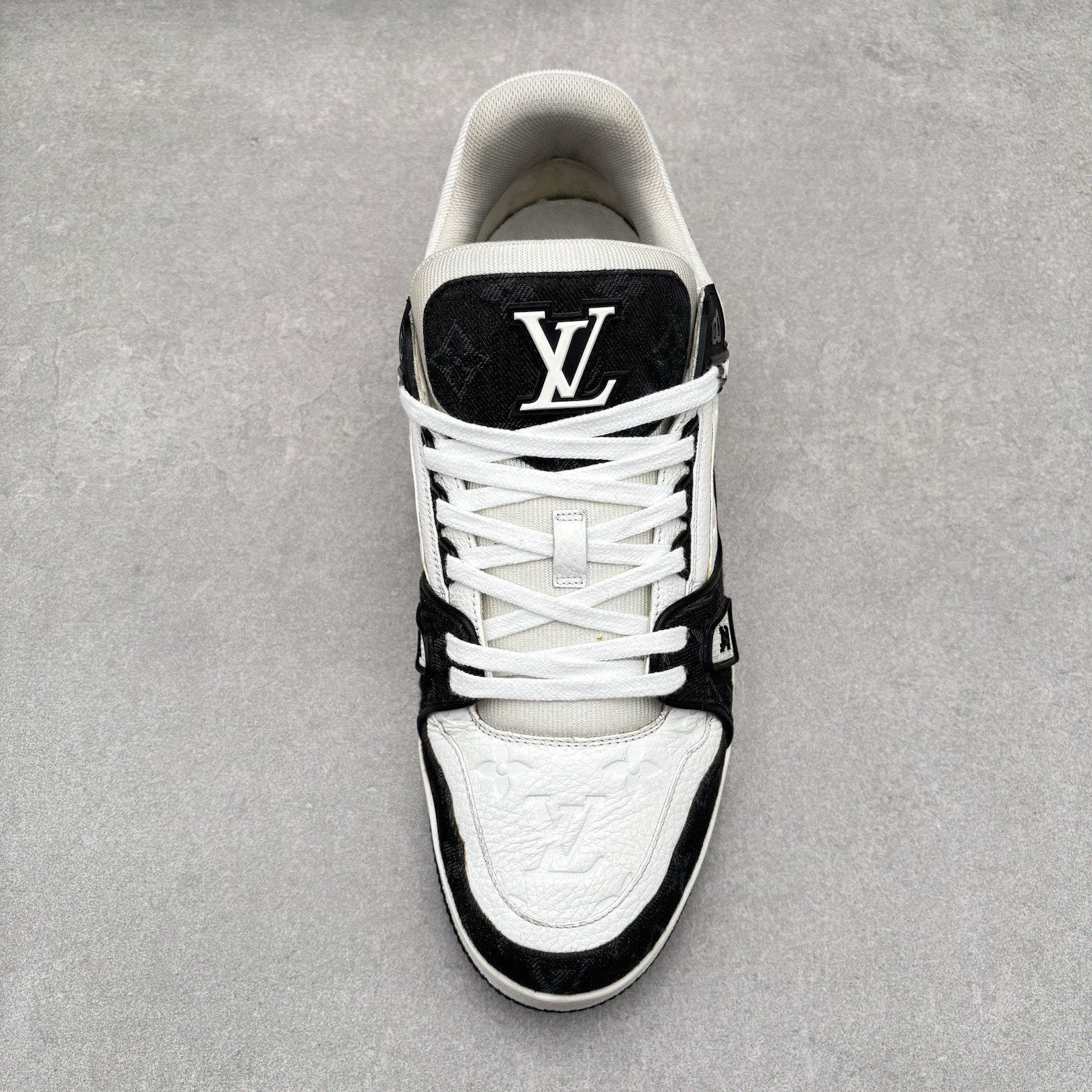 Louis Vuitton Trainer ' Black White ' | Size 9 LV (10-10.5 US)