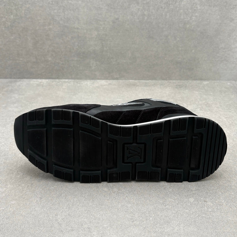 ONLY WORN ONCE! Louis Vuitton Run Away Low — photo 7