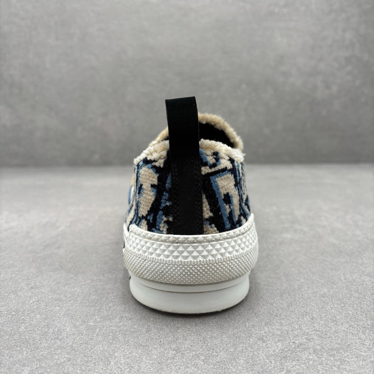 Dior furry oblique slippers Beige, Blue — photo 9