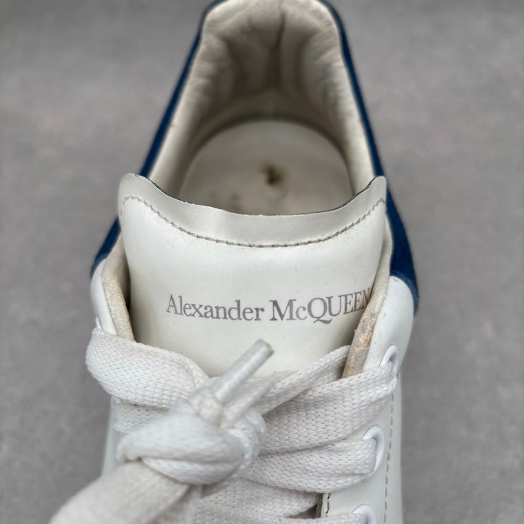 White, Blue Bottoms — photo 6