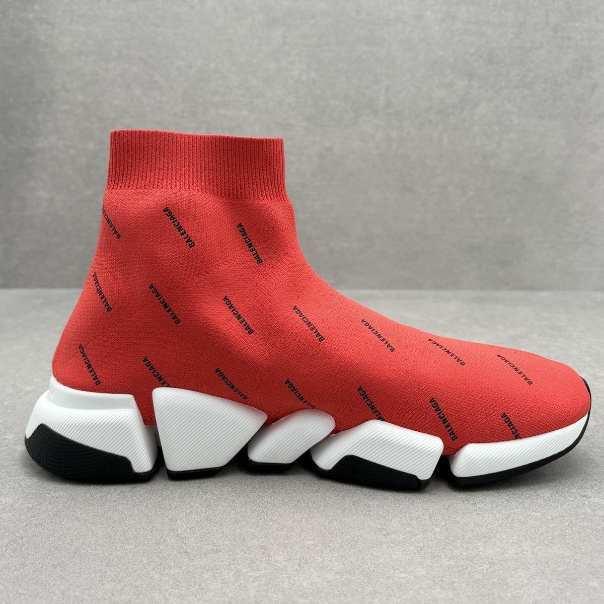 BRAND NEW - Balenciaga Speed 2.0 All Over Logo Intense Red — photo 10