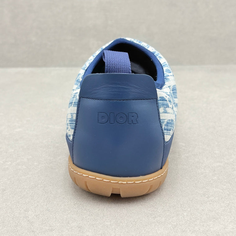WORN ONCE! Dior Oblique Quilted Snow Puffer Slipper Blue — photo 9