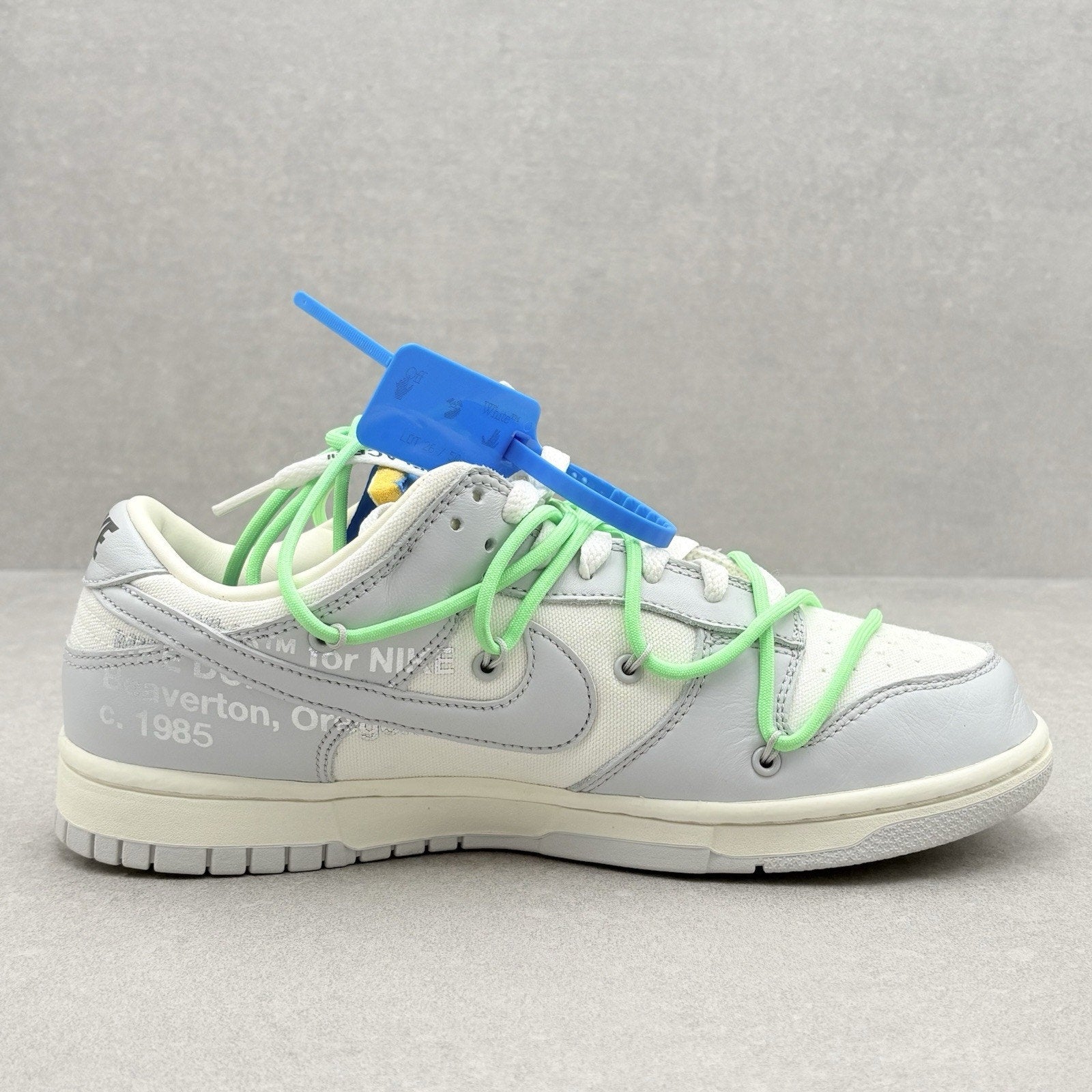 Off-White x Nike Dunk Low Lot 26 of 50 | Size 8.5 US