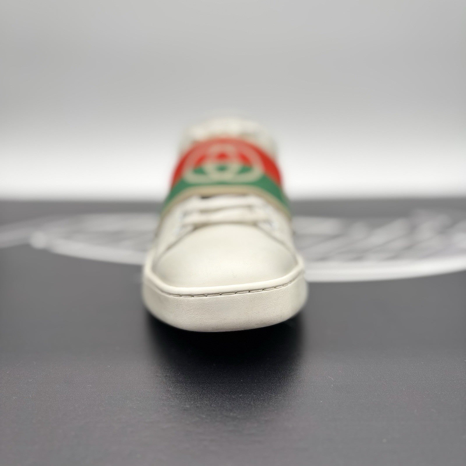 Size 38.5 (7 W US) - Gucci Ace Web 'Interlocking G - White Red Green ‘ | GOOD!