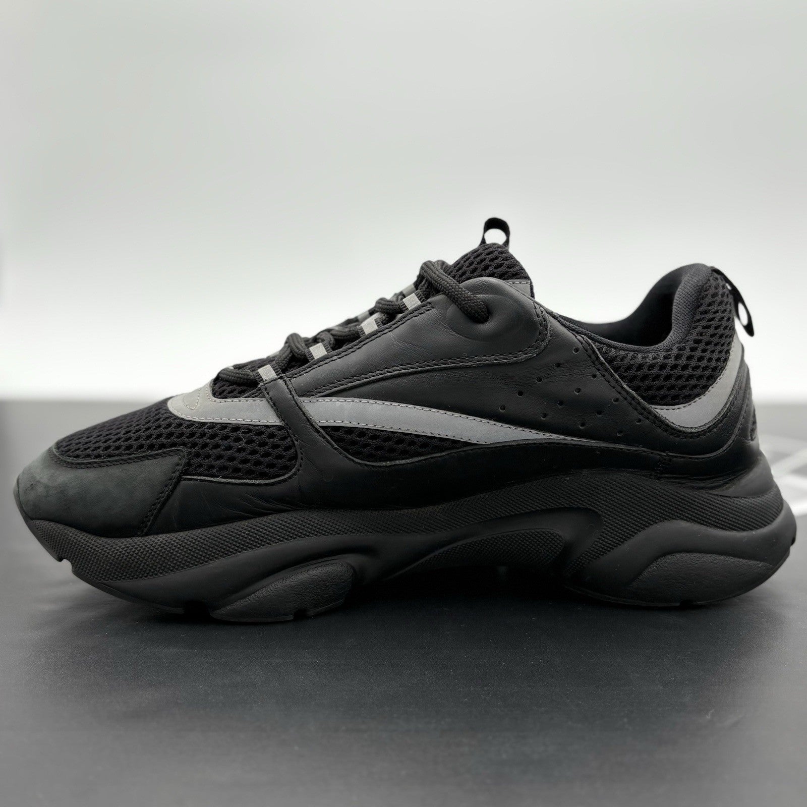 Size 44 (11 US) - Dior B22 Sneaker ' Black ' | GOOD CONDITION!