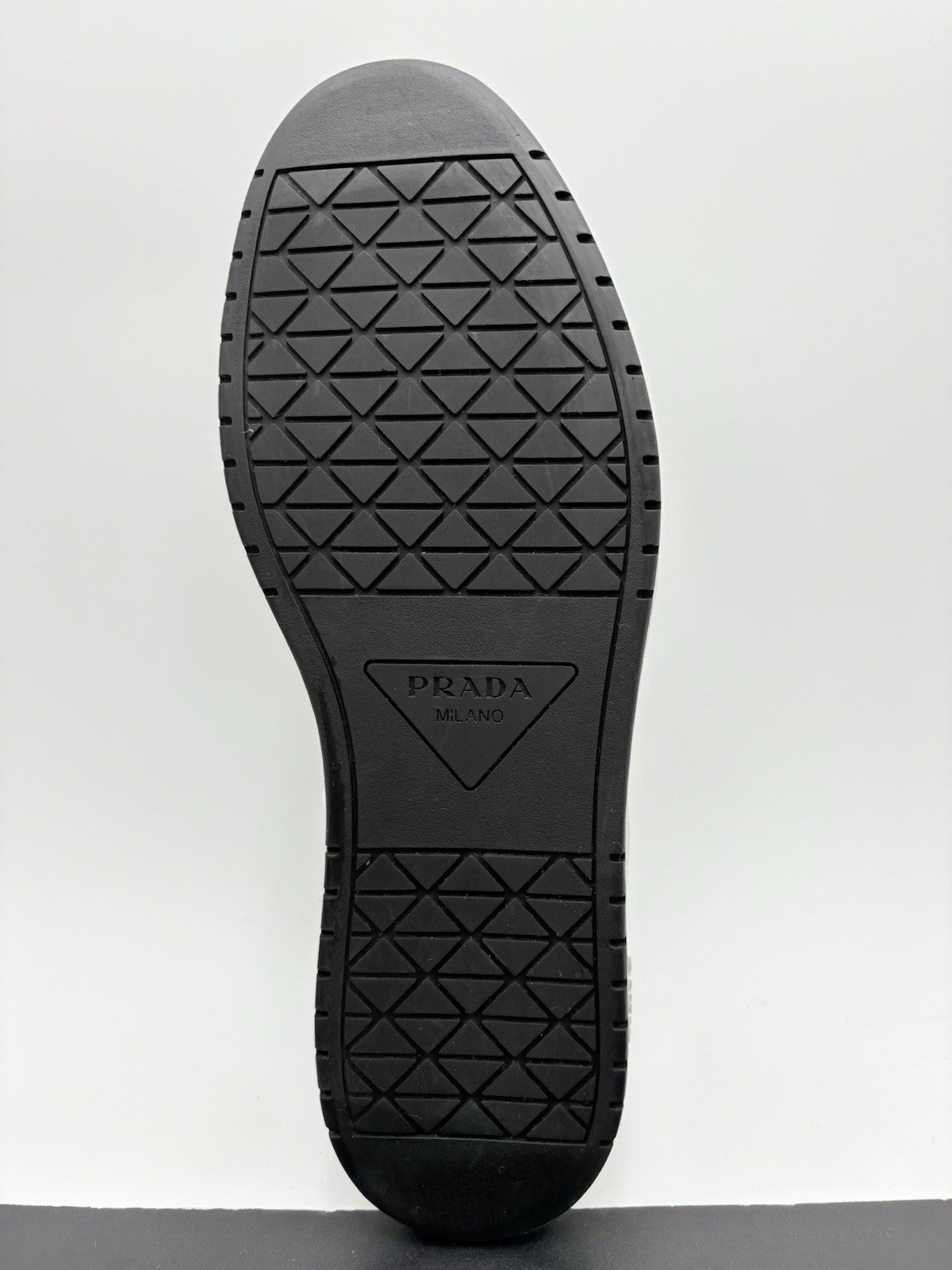Size 8.5 UK (9.5 US) Prada Downtown Low Patent Leather ' Black White ' | GREAT!