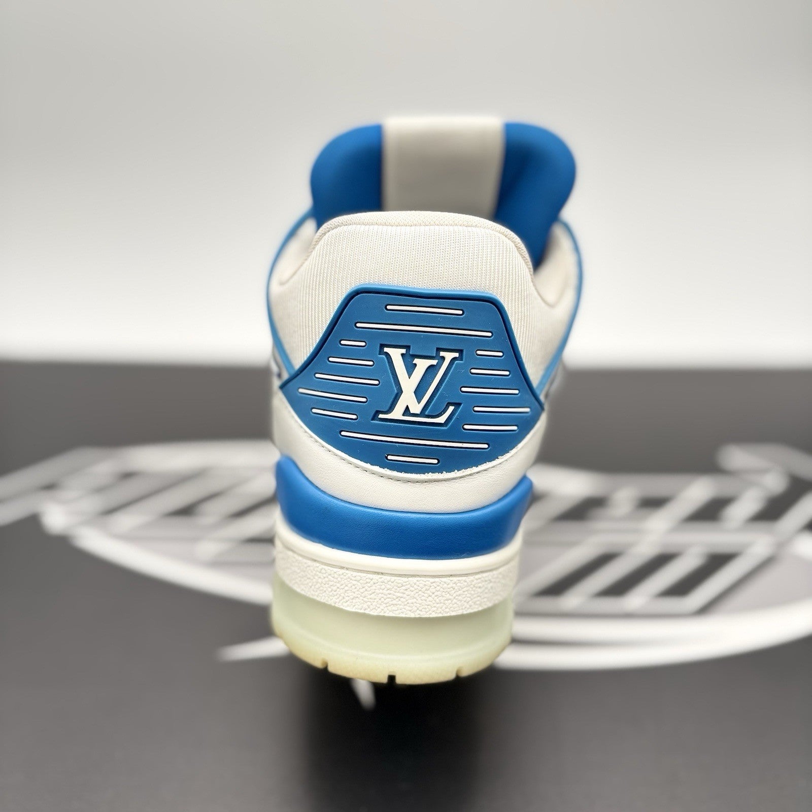 Size 8.5 LV (9.5-10 US) - Louis Vuitton Trainer Mid ‘ White, Blue ’ | GREAT!