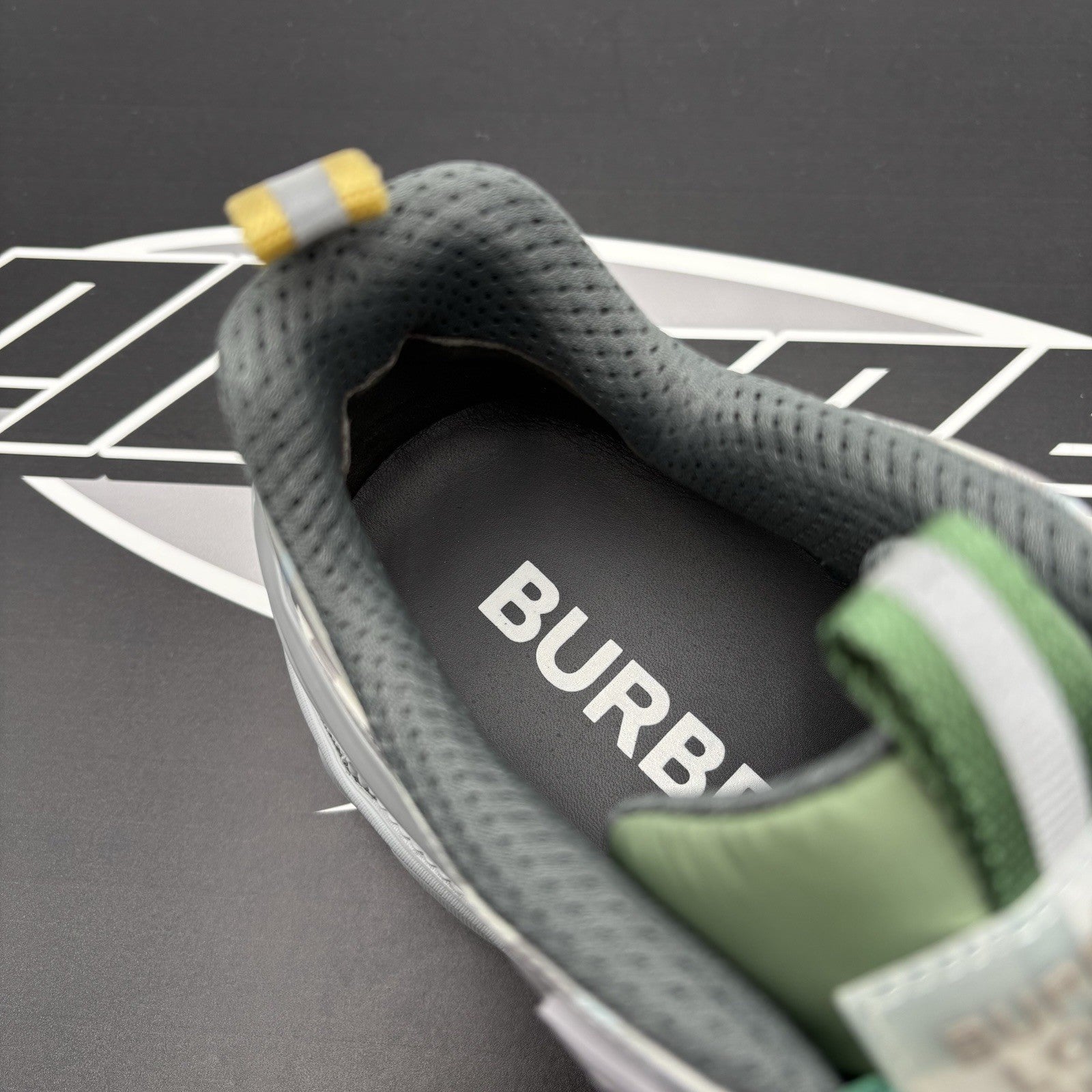 Size 44.5 (11.5 US) Burberry Arthur ' Grey, Plaid ' | NEW!