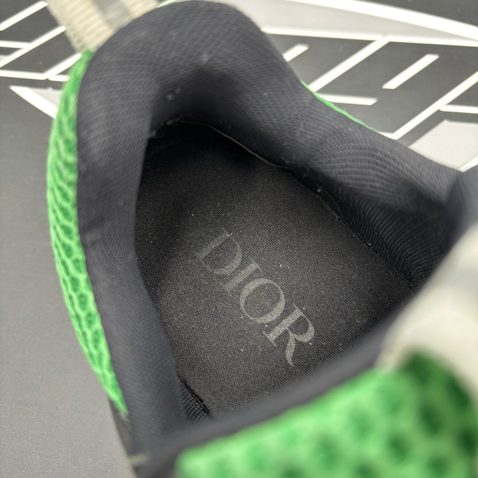 Size 42 (9 US) - Dior B22 Sneaker ' Green White Black ' | GOOD CONDITION!