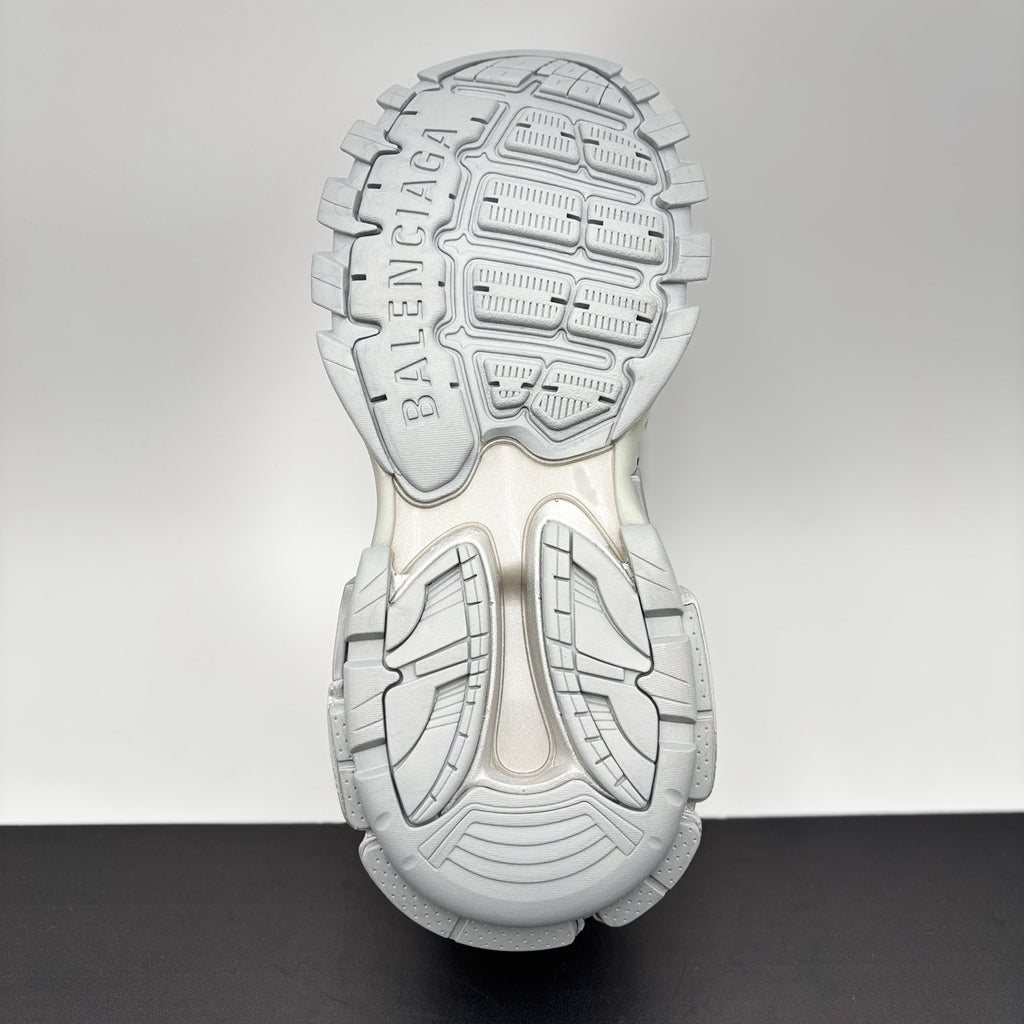 Size 42 EU (9 US) - Balenciaga Track ' Triple Silver ' | BRAND NEW!