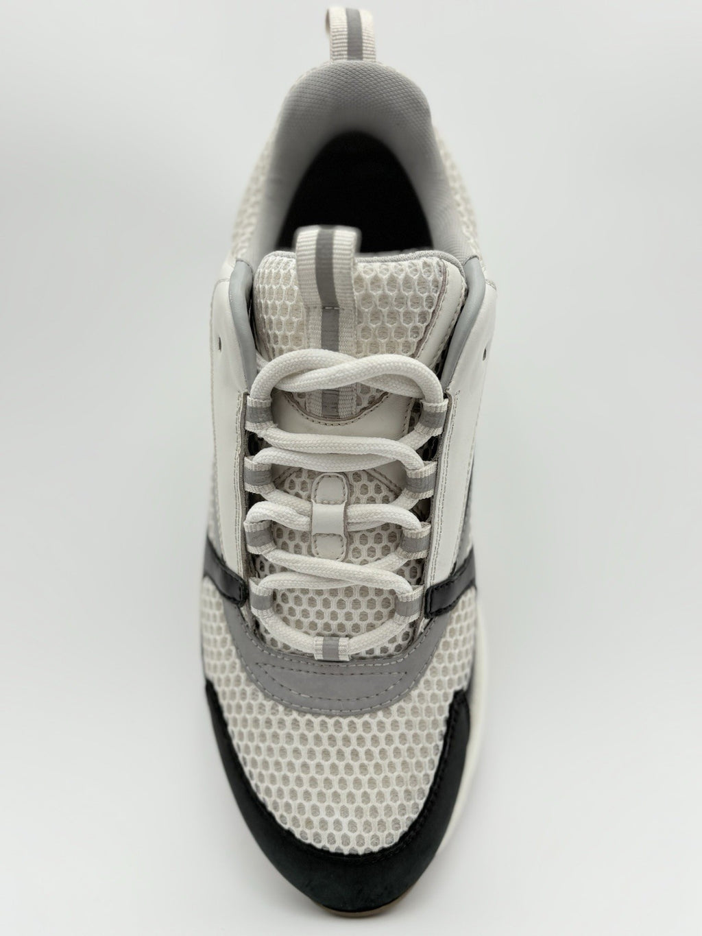 Size 42 (9 US) - Dior B22 Sneaker ' White Black ' | GOOD CONDITION!