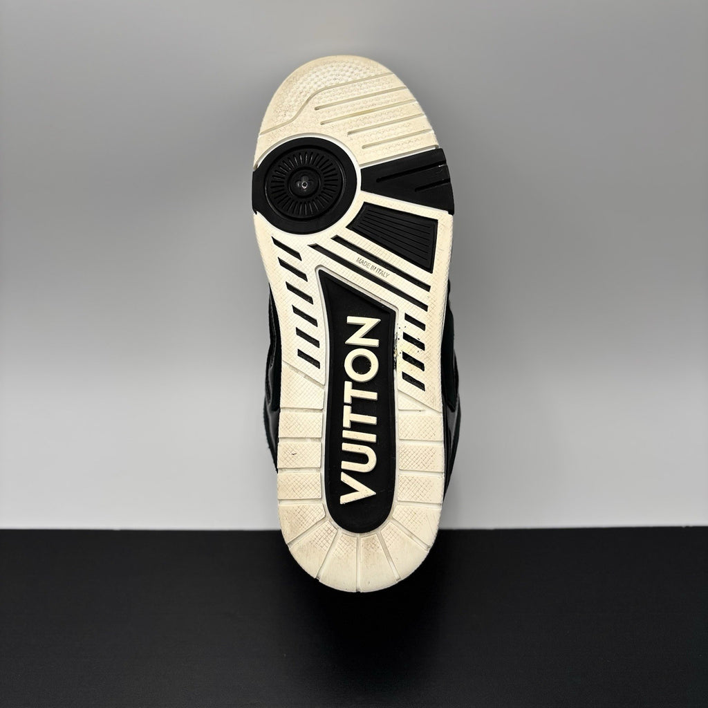 Size 8.5 LV (9.5-10 US) Louis Vuitton Skate ' Black White '