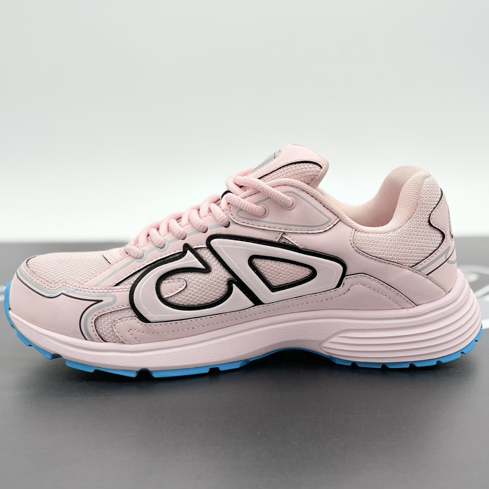 Size 41 (8 US) Dior B30 Reflective ' Pale Pink Blue ' | GREAT CONDITION!