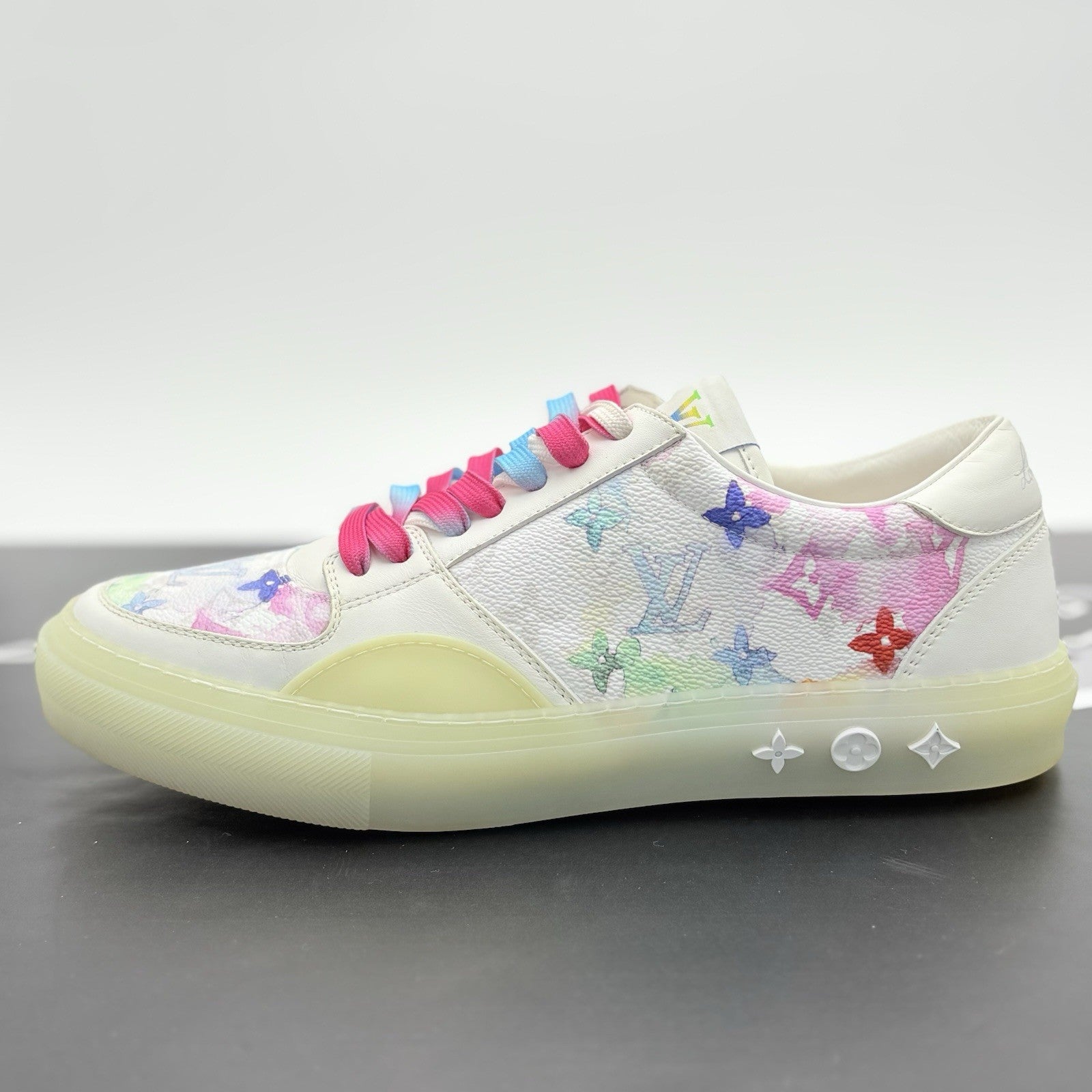 Size 8 LV (9-9.5 US) Louis Vuitton Ollie ' White Rainbow Monogram ' | GREAT COND