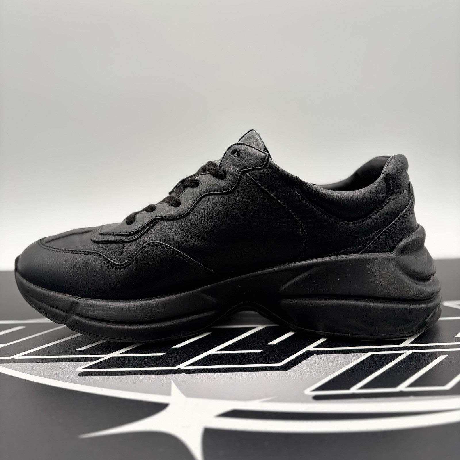 Size 9 G (9.5 US) - Gucci Rhyton Black Leather ' Interlocking G ' | GOOD COND!