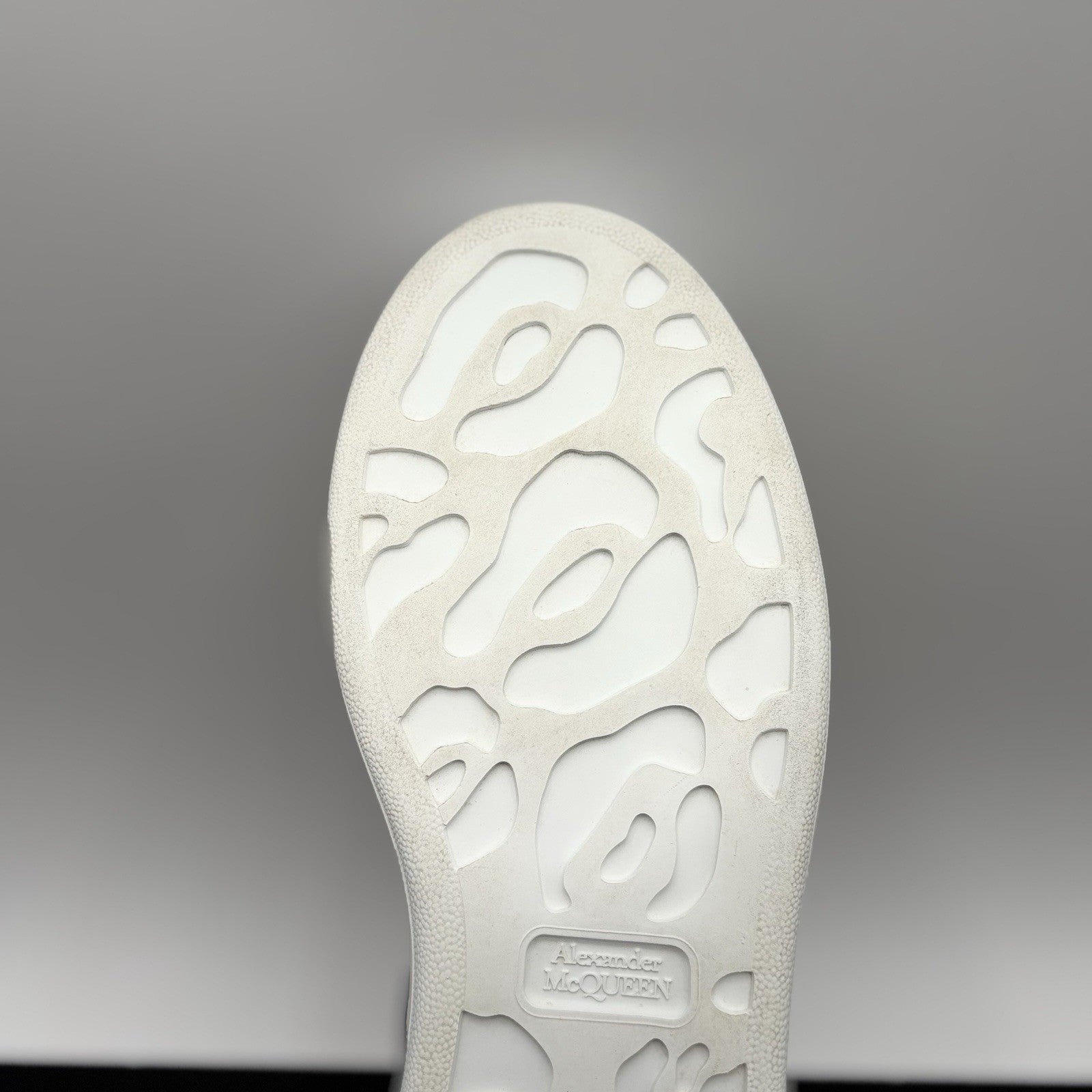 Size 41 (8 US) - Alexander McQueen Oversized ' White, Blue ' | GREAT CONDITION!