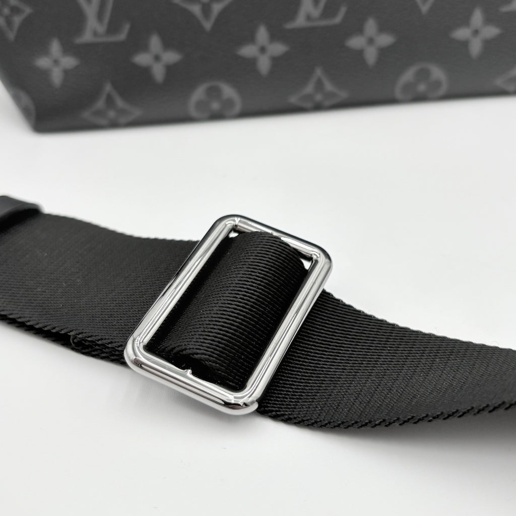 Louis Vuitton District Monogram Eclipse Messenger Bag ' Black ' | SUPER CLEAN!