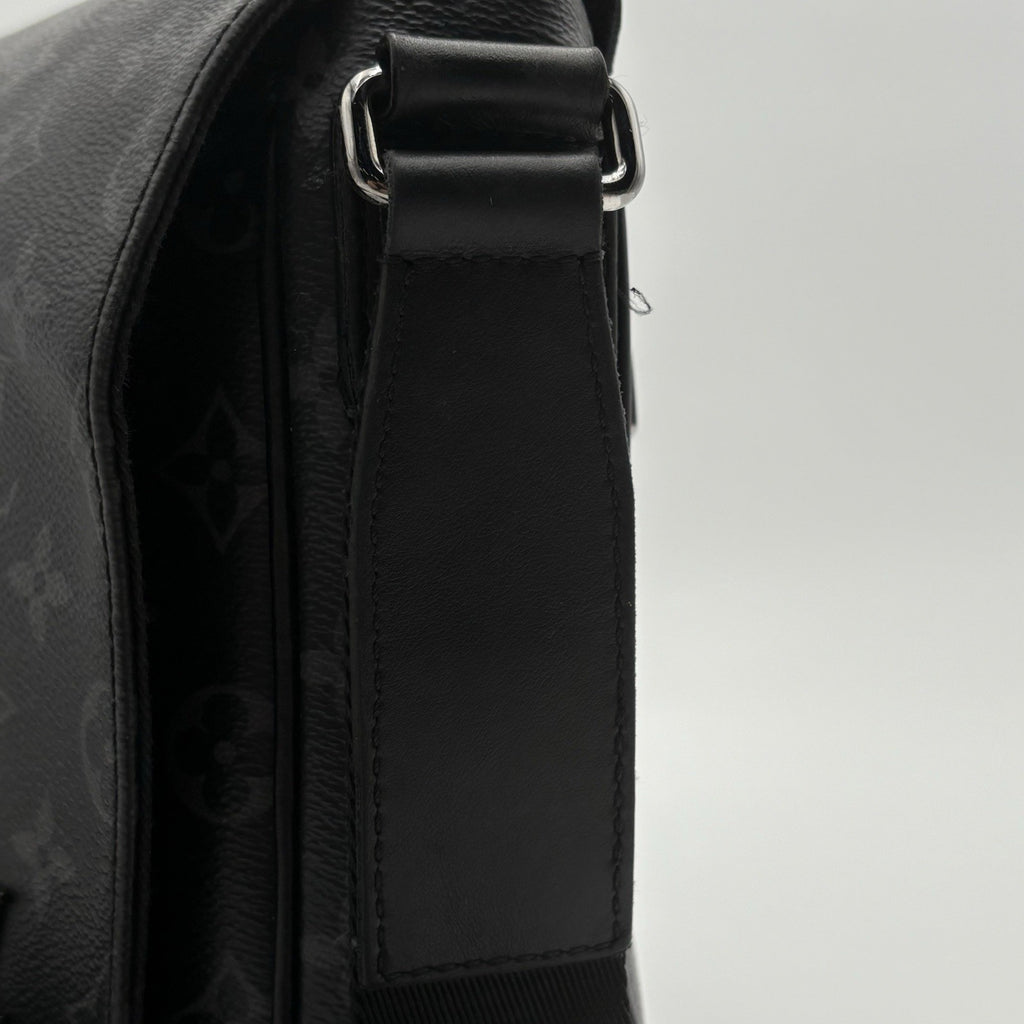 Louis Vuitton District PM Monogram Eclipse Messenger Bag ' Black '