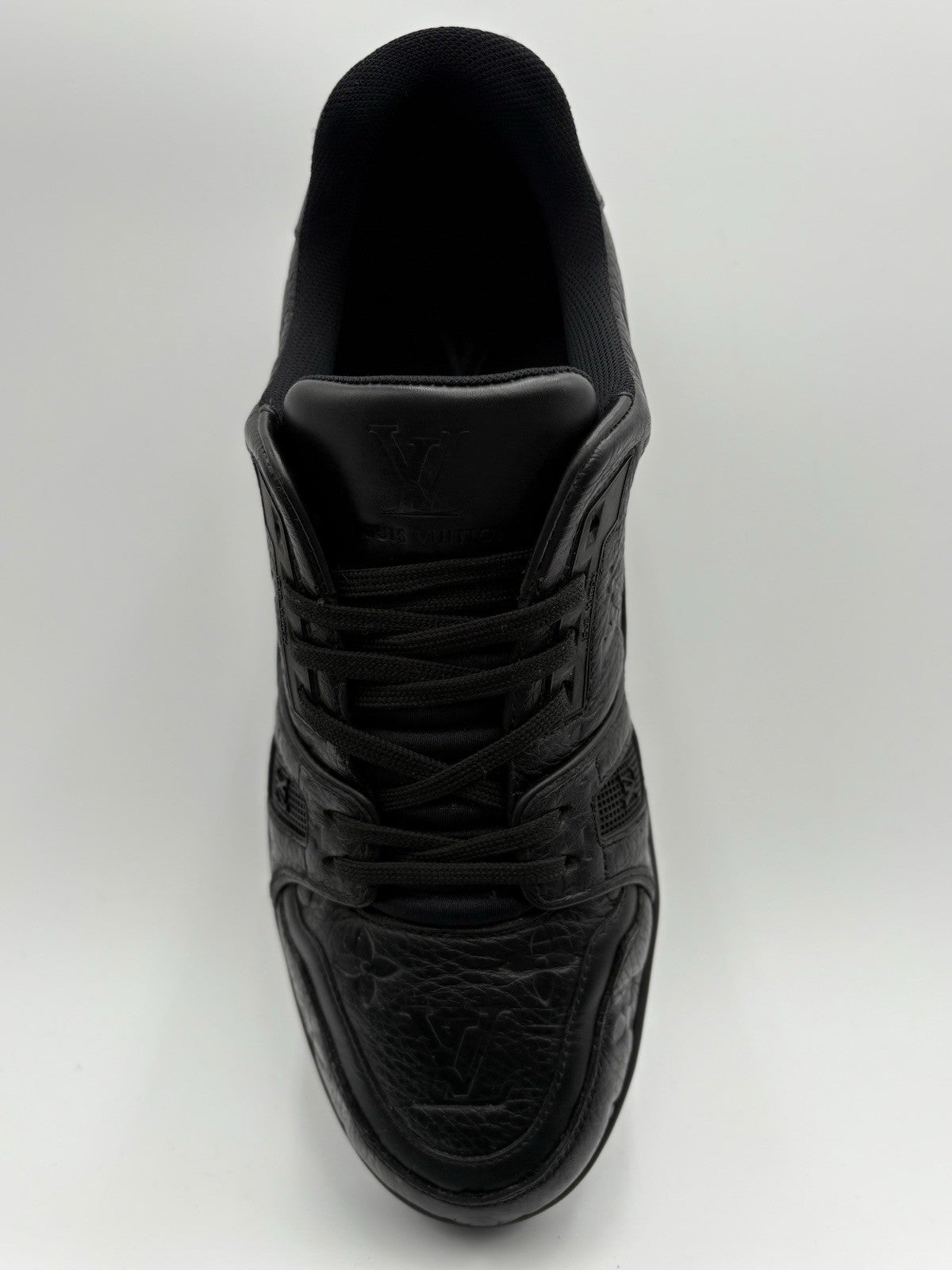 Size 6 LV (US 7-7.5) Louis Vuitton Trainer ' Black ' | GOOD CONDITION!