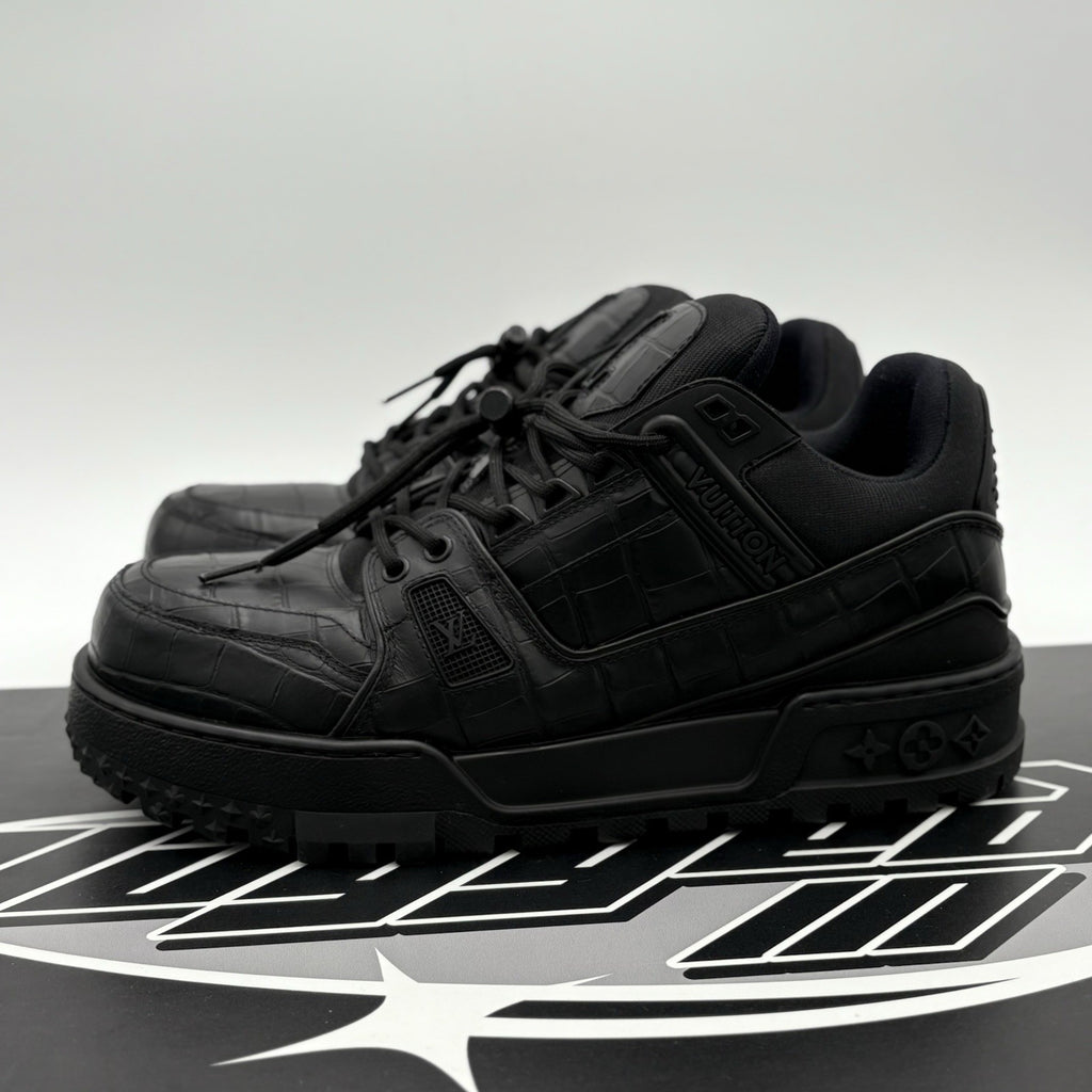 Size 8.5 LV (9.5-10 US) - Louis Vuitton Maxi Sneaker ' Black ' | EXCELLENT COND!